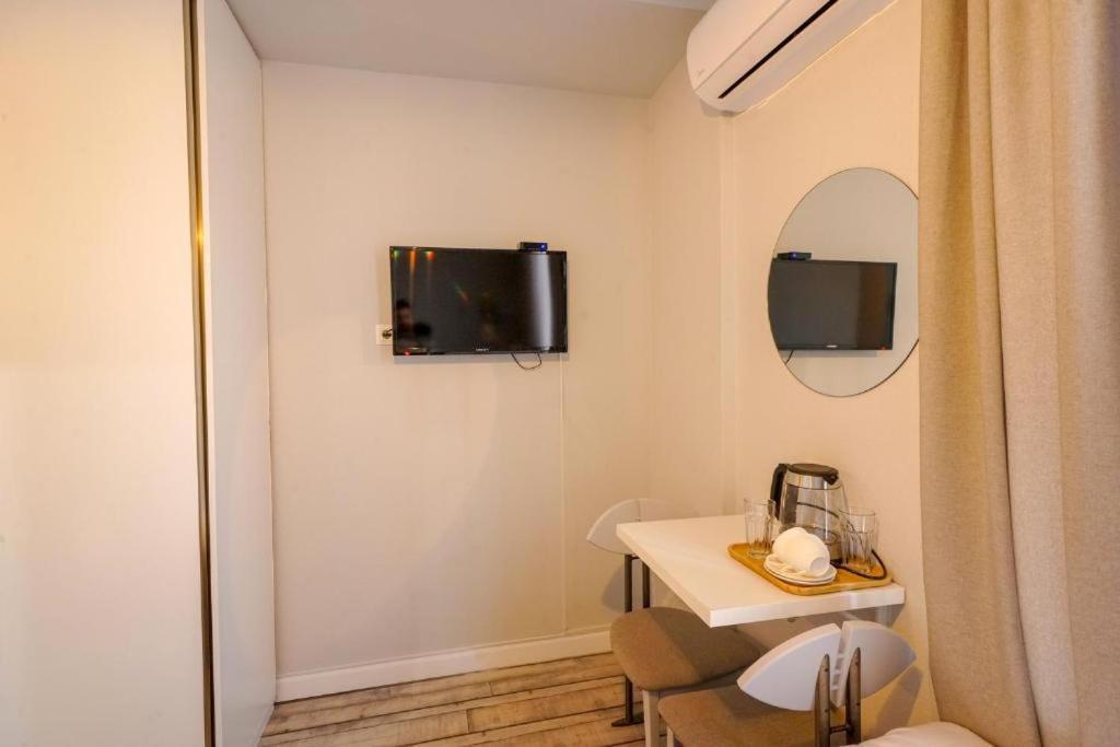 Hotel Ticiani 15 Кутаиси Экстерьер фото